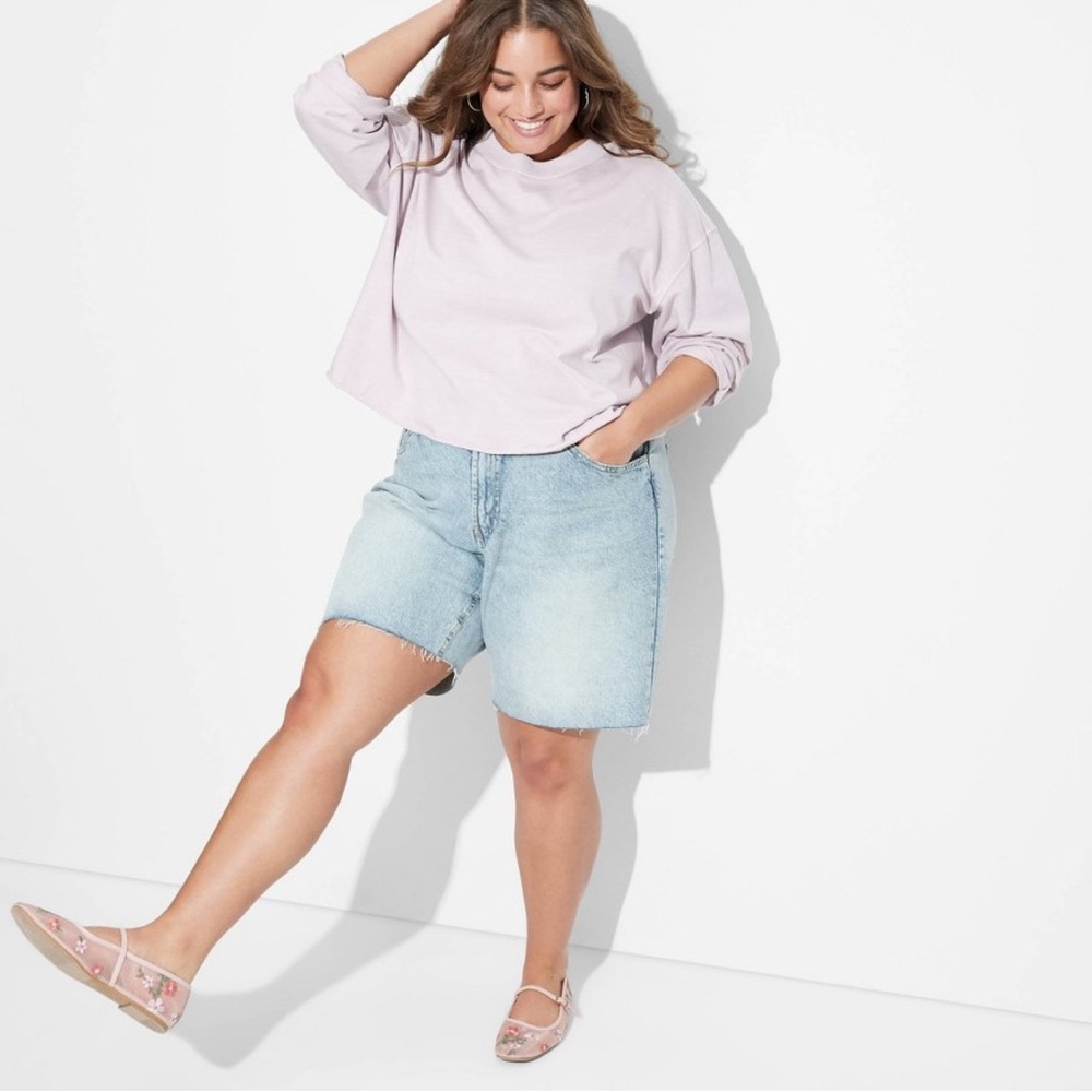 NEW- Wild Fable Easy Rigid Mid Rise Denim Shorts - Picture 2 of 10